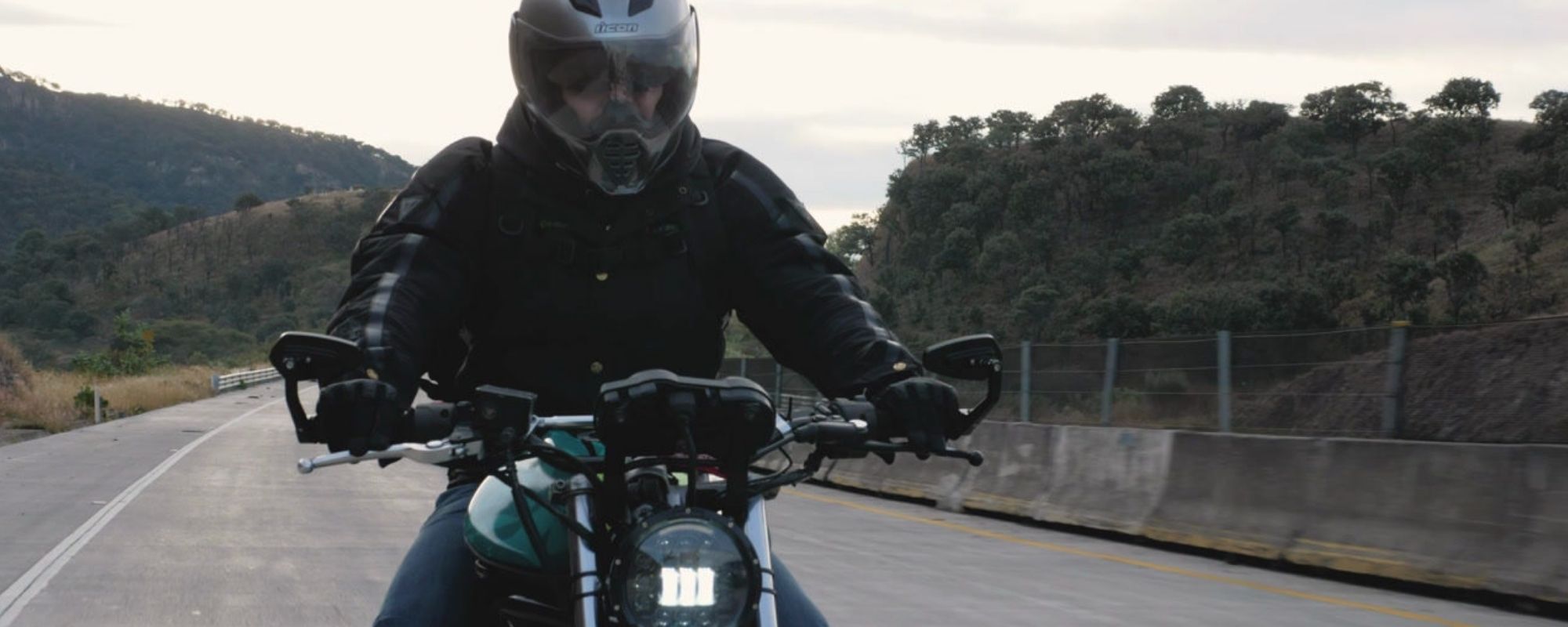 homme en moto