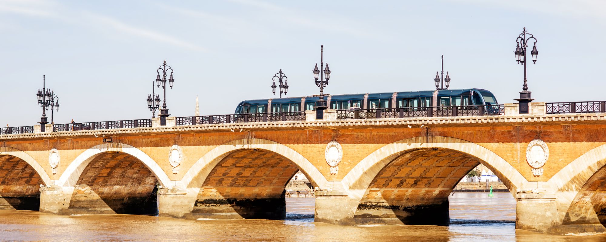 étude à Bordeaux